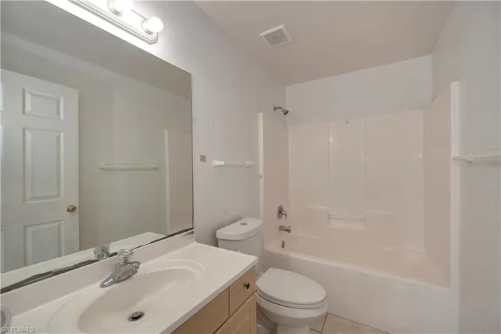 4402 Douglas Ln, Lehigh Acres, Florida 33973