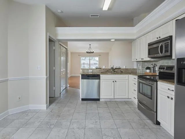 267  Quail Forest  BLVD, Naples, FL 34105