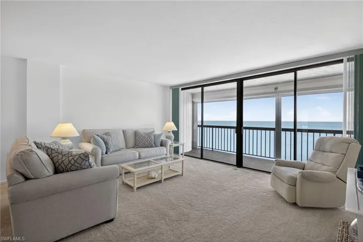 Wall to wall sliders with view to gulf beach
