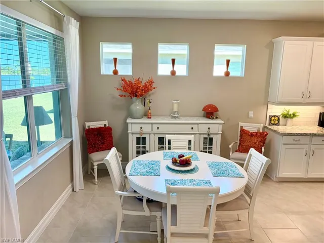 394 Spring Hill Lake Loop, Cape Coral, Florida 33993