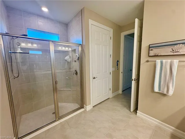 394 Spring Hill Lake Loop, Cape Coral, Florida 33993