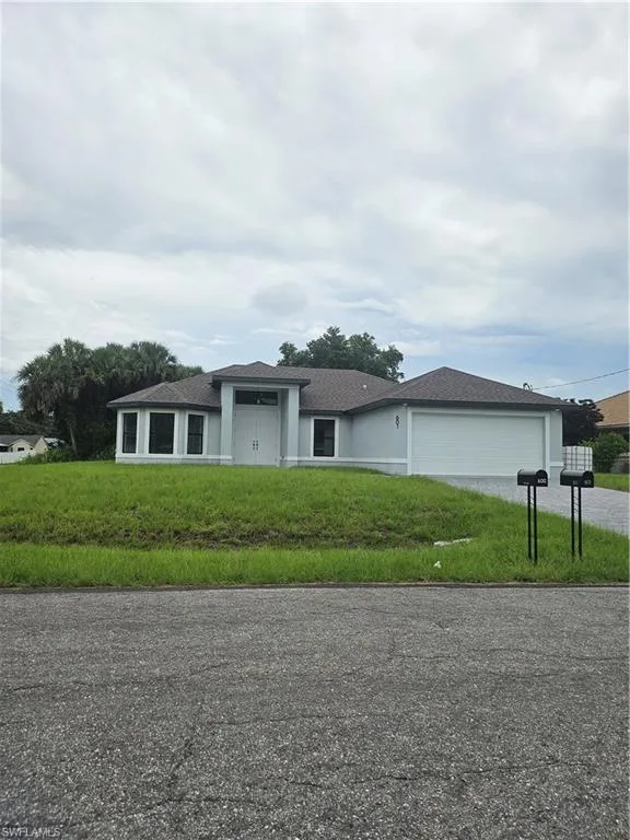 601 Hibiscus AVE, Lehigh Acres, FL 33972,2025000064