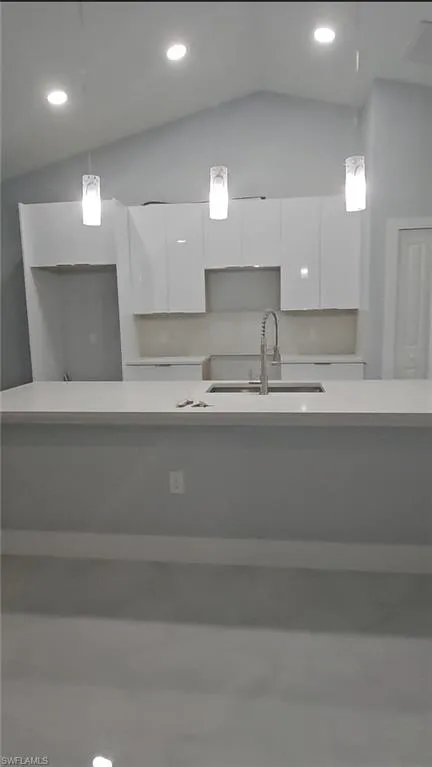601 Hibiscus AVE, Lehigh Acres, FL 33972,2025000064