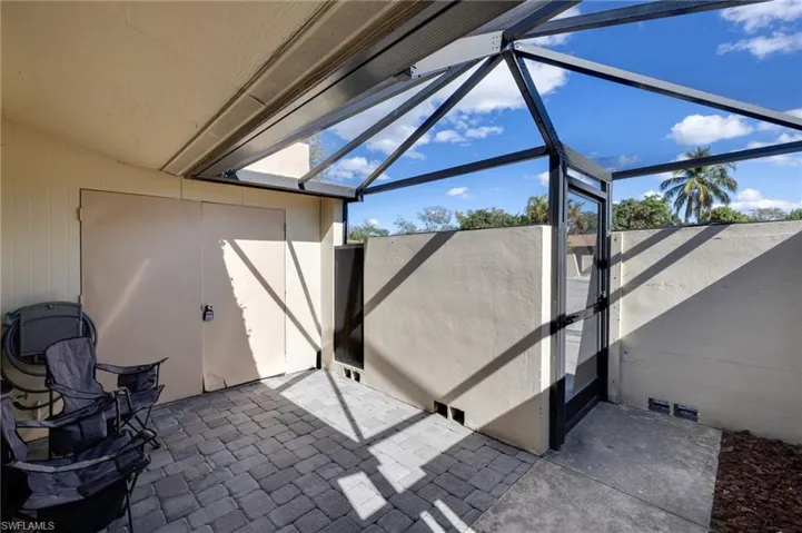 View of patio / terrace with glass enclosure