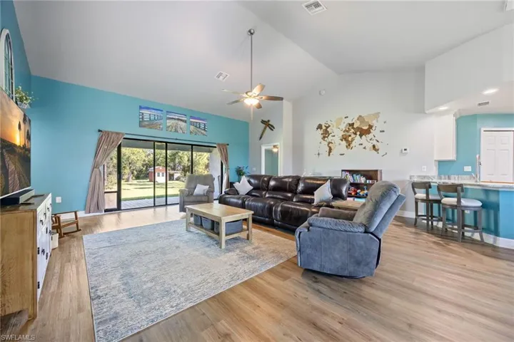 7690  18th  PL, Labelle, FL 33935