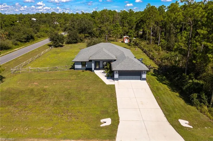 7690  18th  PL, Labelle, FL 33935