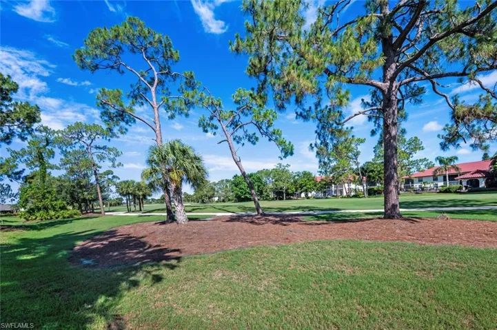 641 Saint Andrews Blvd 108-1, Naples, Florida 34113
