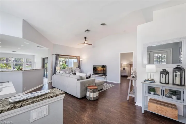 641 Saint Andrews Blvd 108-1, Naples, Florida 34113