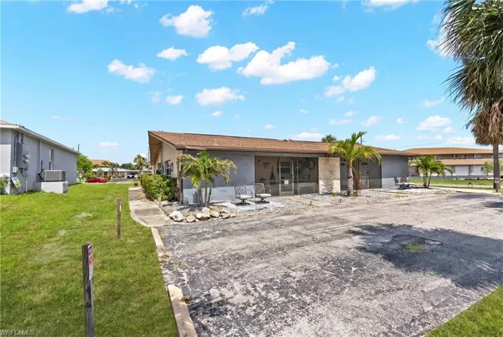 4353 Country Club Blvd C, Cape Coral, Florida 33904