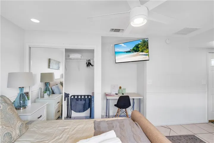 4353 Country Club Blvd C, Cape Coral, Florida 33904