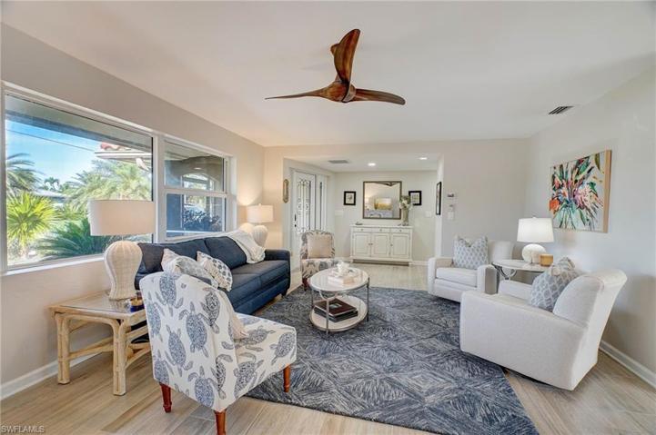 Front Entry/Living Room