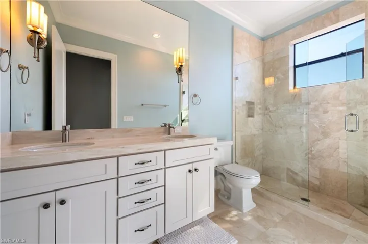 2863 Coco Lakes Dr, Naples, Florida 34105