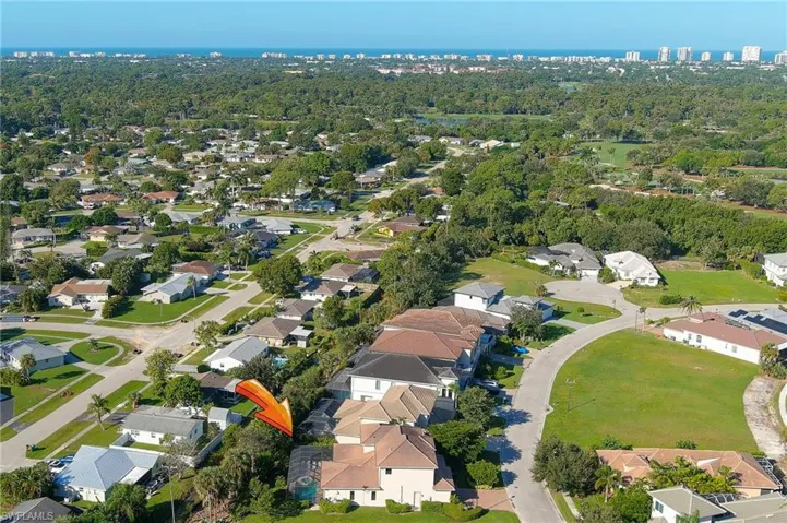 2863 Coco Lakes Dr, Naples, Florida 34105