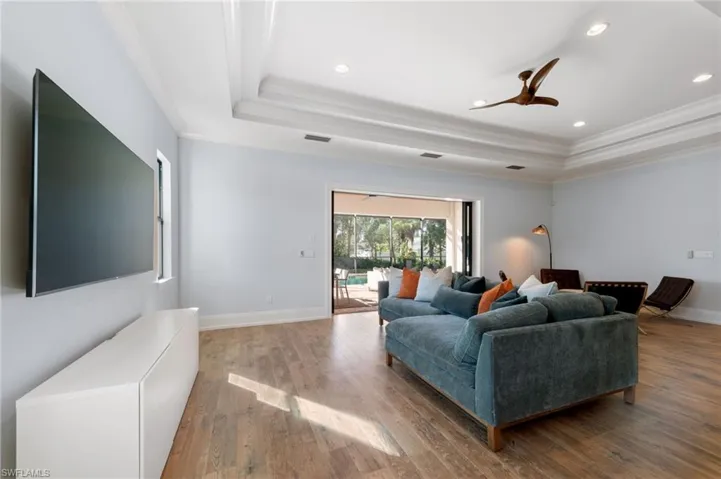 2863 Coco Lakes Dr, Naples, Florida 34105