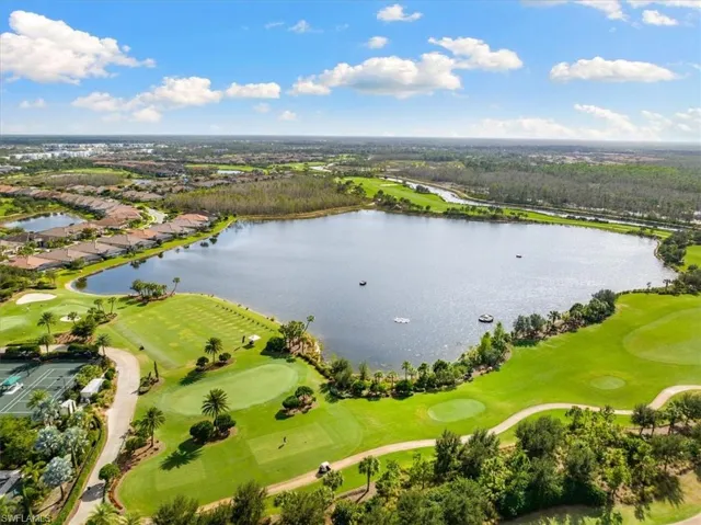9386 Pocida Ct 204, Naples, Florida 34119