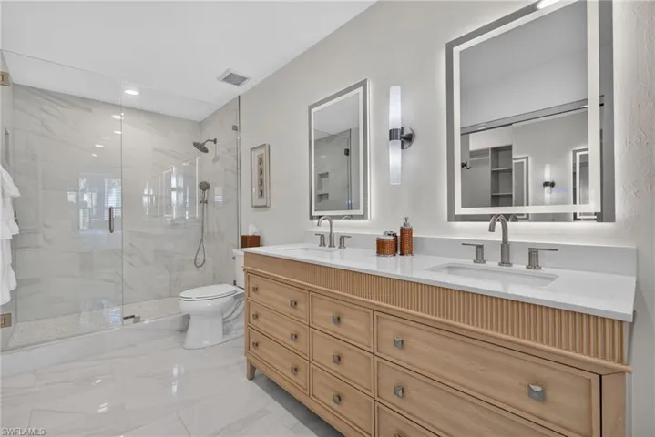 3554 Haldeman Creek Dr 111, Naples, Florida 34112