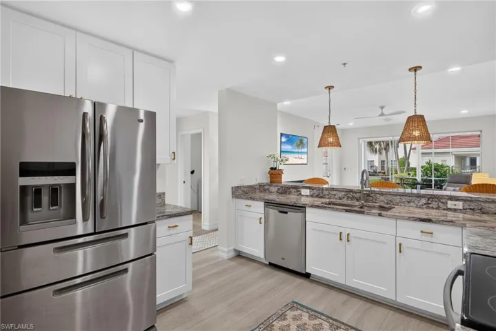 3554 Haldeman Creek Dr 111, Naples, Florida 34112