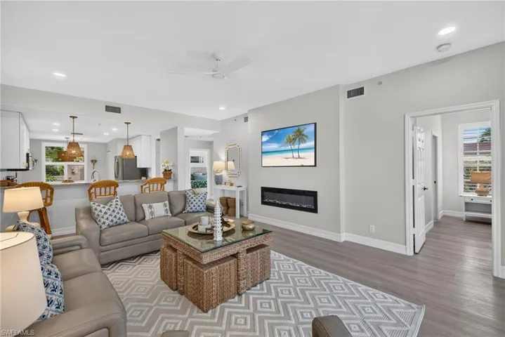 3554 Haldeman Creek Dr 111, Naples, Florida 34112