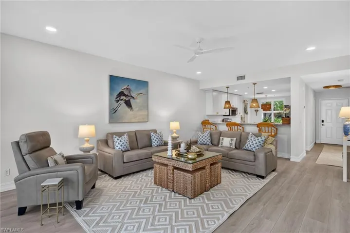 3554 Haldeman Creek Dr 111, Naples, Florida 34112