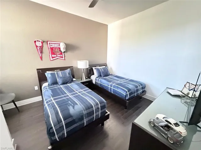 7317 Bristol Cir, Naples, Florida 34120