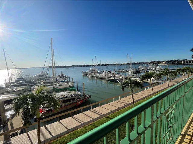 View of water feature featuring a dock