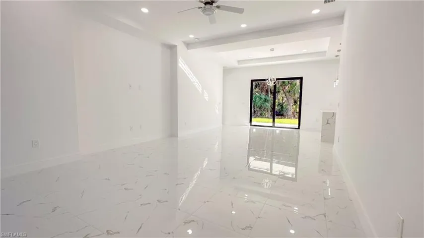 1028  19th SW ST, Naples, FL 34117
