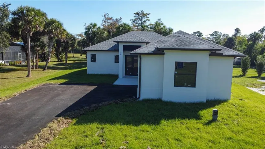 1028  19th SW ST, Naples, FL 34117
