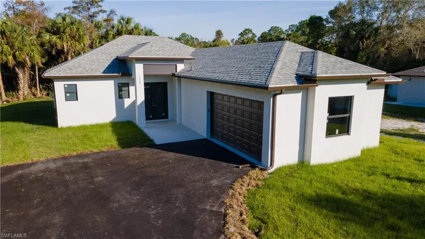 1028  19th SW ST, Naples, FL 34117