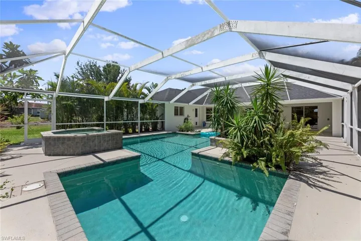 7461 Bear Hollow Cir, Fort Myers Fl 33967