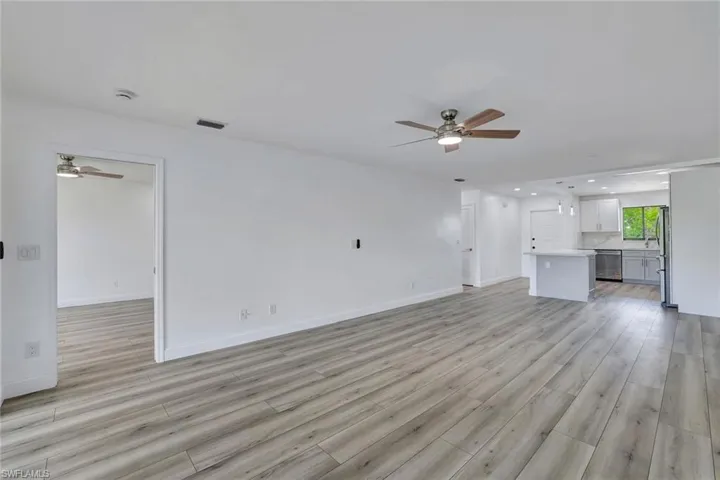 175 Cypress Way E # B205, Naples Fl 34110