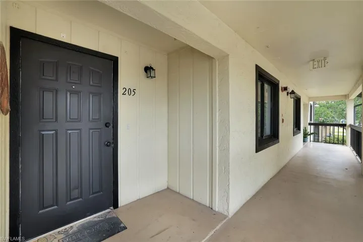175 Cypress Way E # B205, Naples Fl 34110