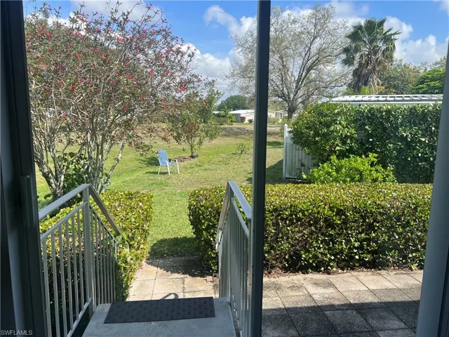 429  Riviera W BLVD, Naples, FL 34112