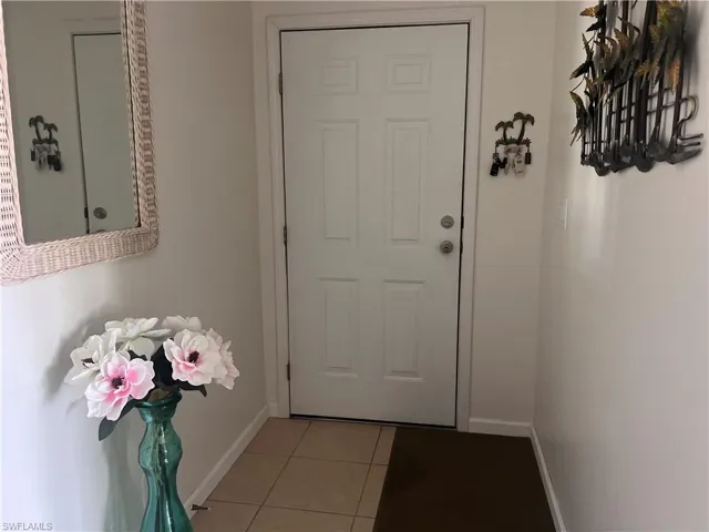 429  Riviera W BLVD, Naples, FL 34112