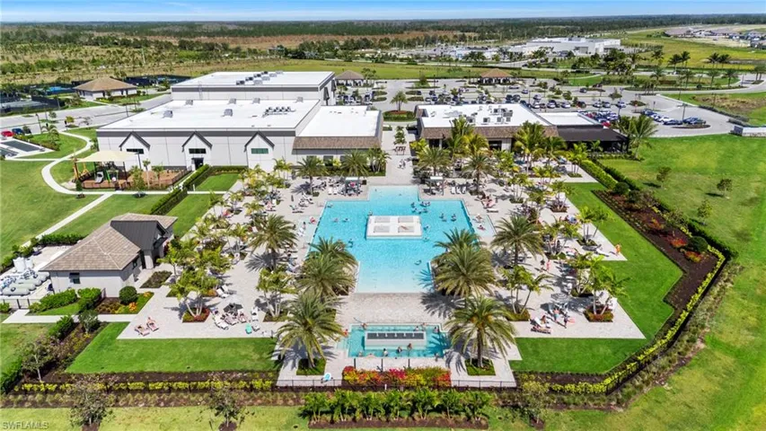 Resort Pool and Spa