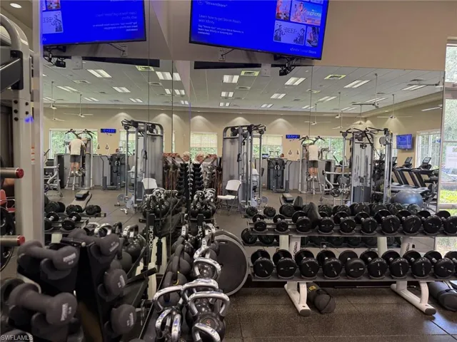 1590 Clermont Dr K-403, Naples, Florida 34109