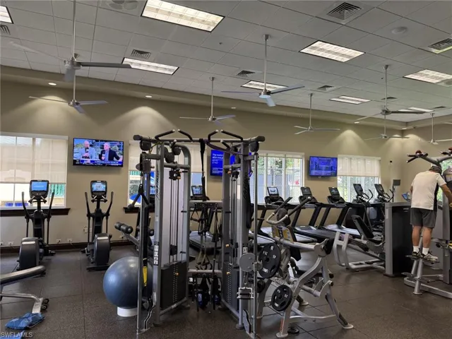 1590 Clermont Dr K-403, Naples, Florida 34109
