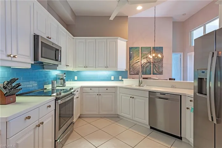 1590 Clermont Dr K-403, Naples, Florida 34109