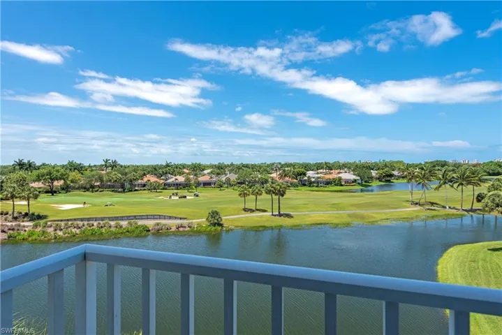 1590 Clermont Dr K-403, Naples, Florida 34109