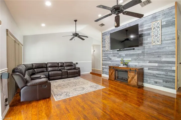 1012  Ponce De Leon  AVE, Clewiston, FL 33440