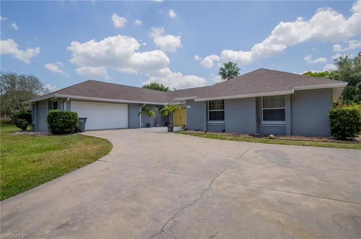 1012  Ponce De Leon  AVE, Clewiston, FL 33440