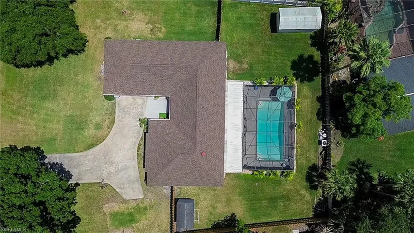 1012  Ponce De Leon  AVE, Clewiston, FL 33440