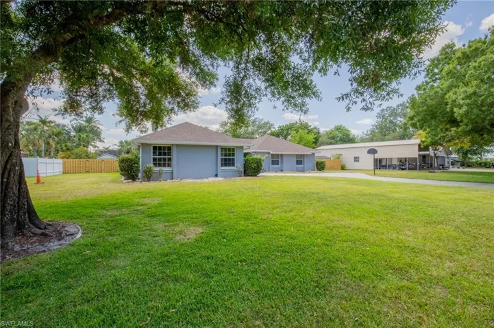 1012  Ponce De Leon  AVE, Clewiston, FL 33440