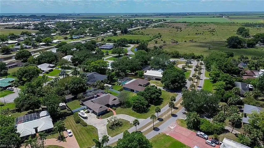 1012  Ponce De Leon  AVE, Clewiston, FL 33440