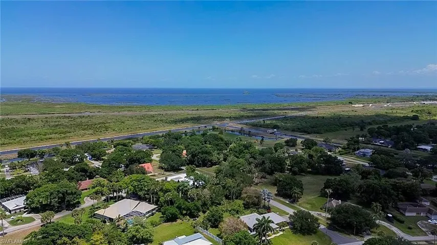 1012  Ponce De Leon  AVE, Clewiston, FL 33440