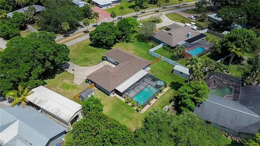 1012  Ponce De Leon  AVE, Clewiston, FL 33440