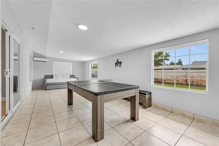 4838  Tahiti  LN, Naples, FL 34112