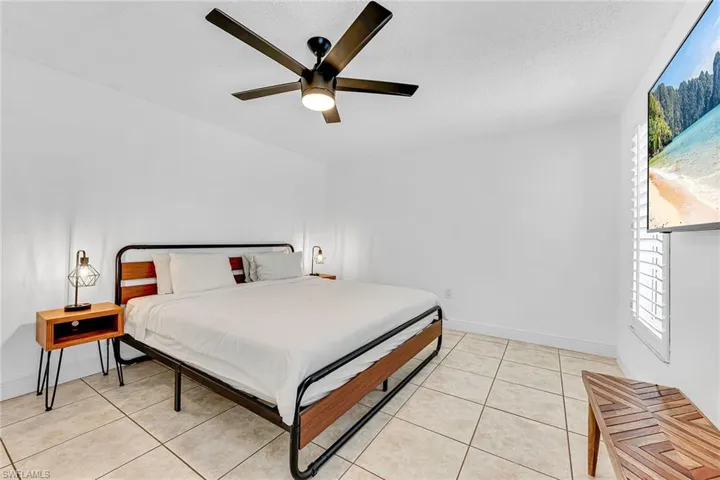 4838  Tahiti  LN, Naples, FL 34112