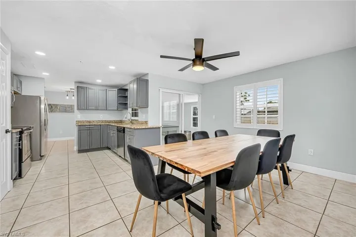 4838  Tahiti  LN, Naples, FL 34112