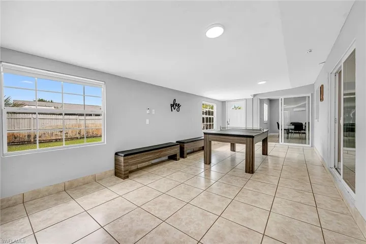 4838  Tahiti  LN, Naples, FL 34112