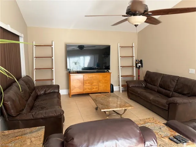 618 Se 18th St, Cape Coral, Florida 33990